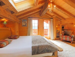 5 bedrooms, desk, WiFi - Saint Piran by Interhome (Villars)