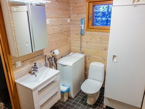 Bathroom - Aslakit b by Interhome (Kittilä)