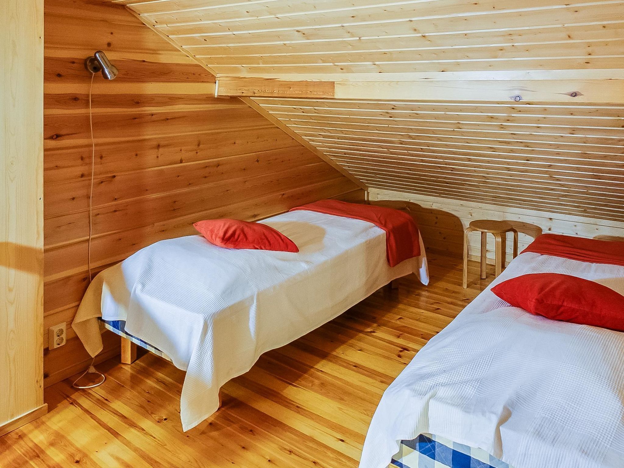 2 bedrooms