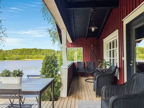 Outdoor dining - Peltosirkku by Interhome (Somero)
