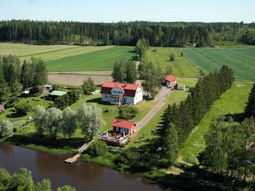 Mustijoenranta by Interhome