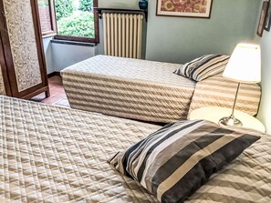 4 Schlafzimmer, Bügeleisen/Bügelbrett, kostenloses Internet