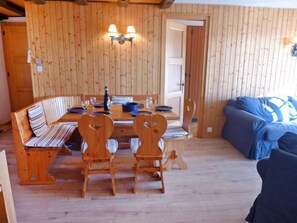 Dining - Le Mont Blanc 2 by Interhome (Villars)