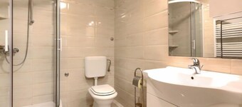 Apartment Vesela by Interhome