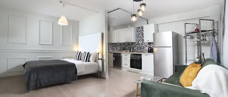 Apartament econòmic | 1 dormitori, roba de llit d'alta qualitat i caixa forta a l'habitació