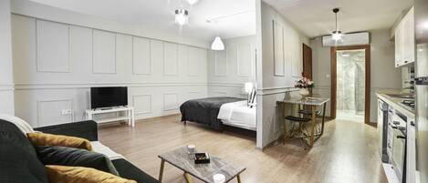 Literie de qualité supérieure, coffres-forts dans les chambres, bureau