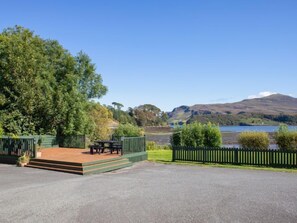 Outdoor dining - Viewfield by Interhome (Isle of Skye)