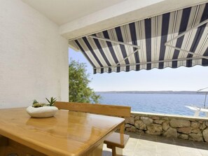 Outdoor dining - Apartment Renata by Interhome (Starigrad-Paklenica)