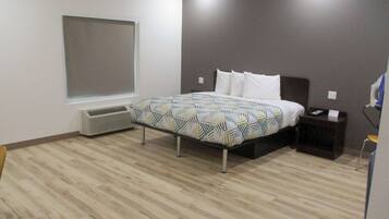 Verduisterende gordijnen, geluiddichte muren