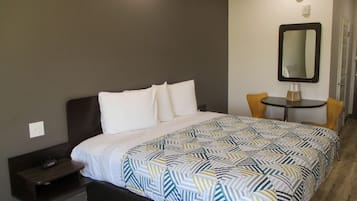 Blendingsgardiner, lydisolert, strykejern/-brett og wi-fi (inkludert)