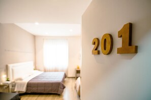 Habitación Confort | Ropa de cama de alta calidad, minibar, caja fuerte