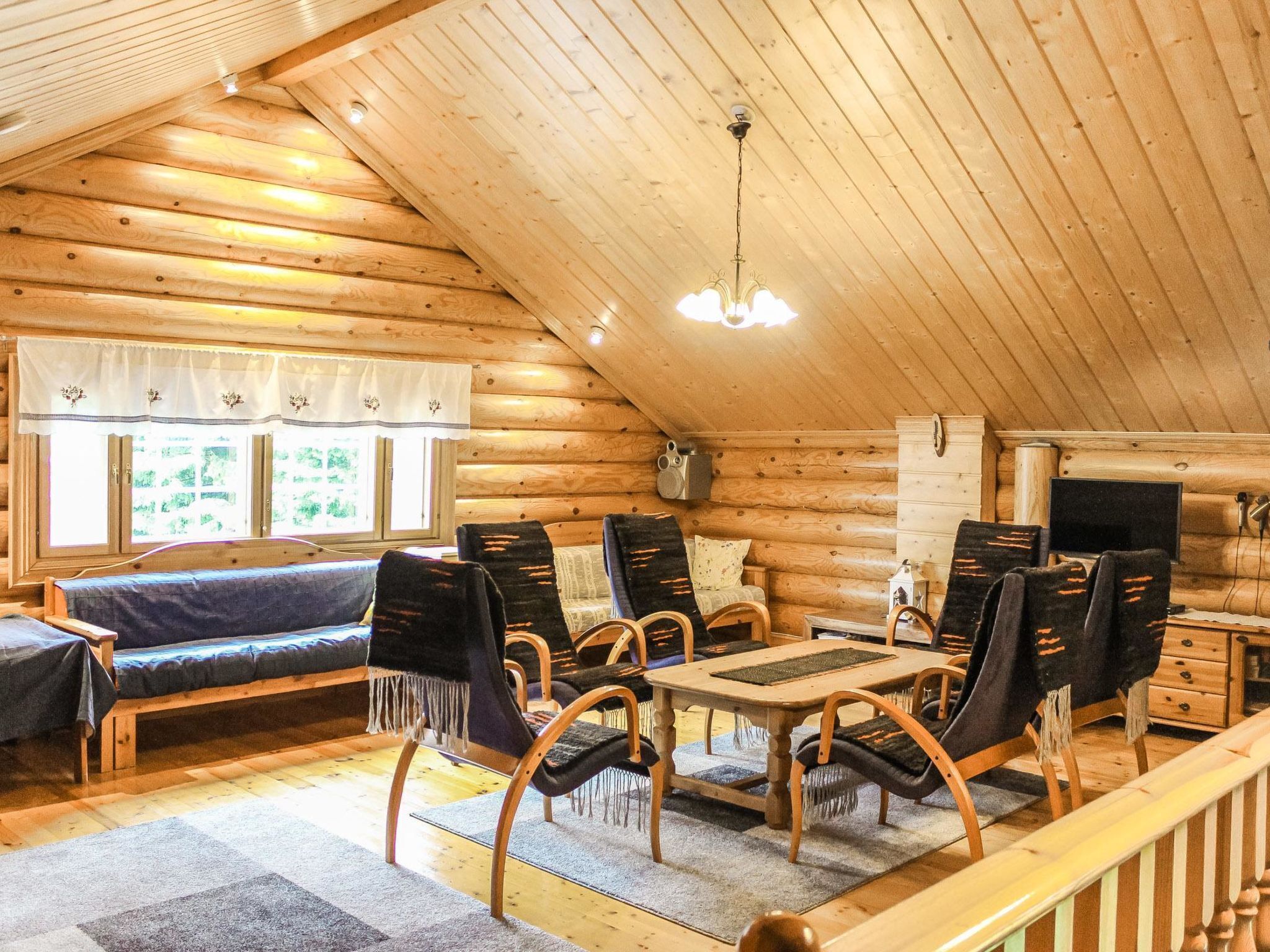 テレビ、DVD プレーヤー