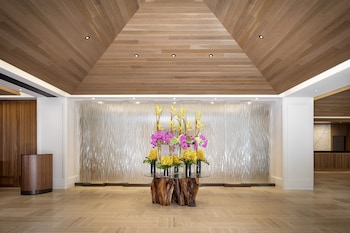 Hotel entrance and lobby at Halepuna Waikiki by Halekulani