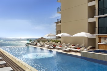 Halepuna Waikiki by Halekulani