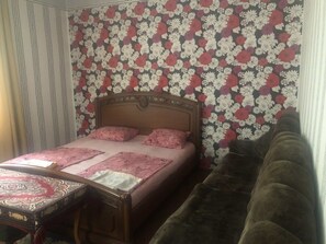 Double Room, Shared Bathroom | Desk, iron/ironing board, free WiFi - Guest House 47 (Yerevan)