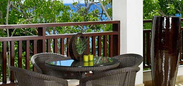 Balcony - Coral Cove 14 Penthouse - Condo Crowsnest (Paynes Bay)