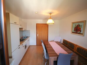 Dining - Jägerhof by Interhome (Schwaz)