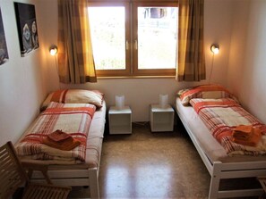 3 bedrooms, internet