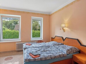 5 室のベッドルーム、インターネットアクセス (無料)