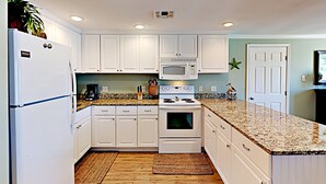 Unclassified image, 4 of 21, button - 321 E Cotter (Port Aransas)
