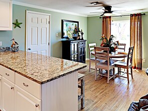 Fridge, microwave, stovetop, coffee/tea maker - 321 E Cotter (Port Aransas)