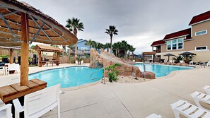 Outdoor pool - Beachside Bungalo (Port Aransas)