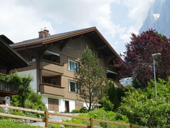 Exterior - Chalet Almis 5 by Interhome (Grindelwald)