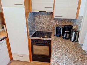 Fridge, oven, dishwasher, toaster