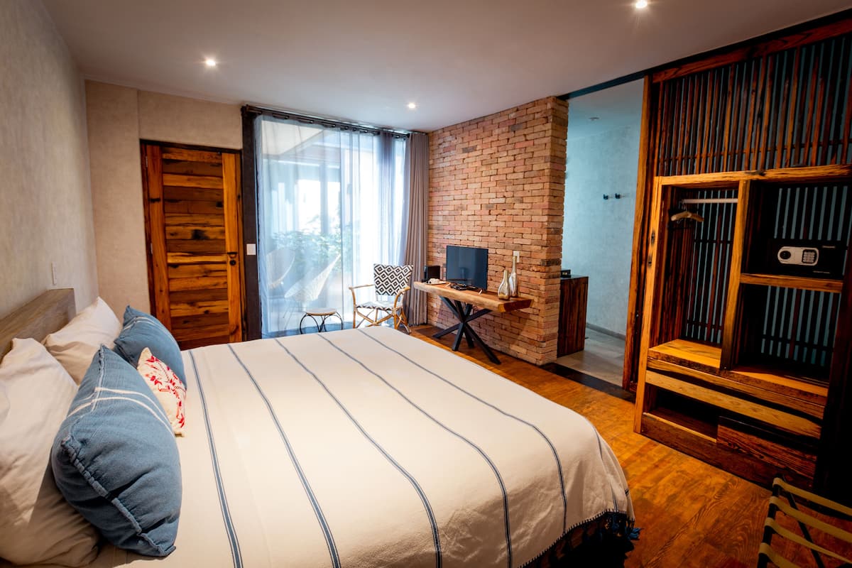 Suite junior | 1 habitación y caja de seguridad en la habitación
