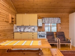 Fridge, microwave, dishwasher, cookware/dishes/utensils