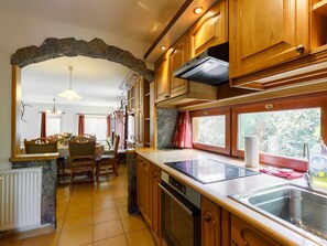 Fridge, microwave, oven, dishwasher - Albizia by Interhome (Balatonfured)