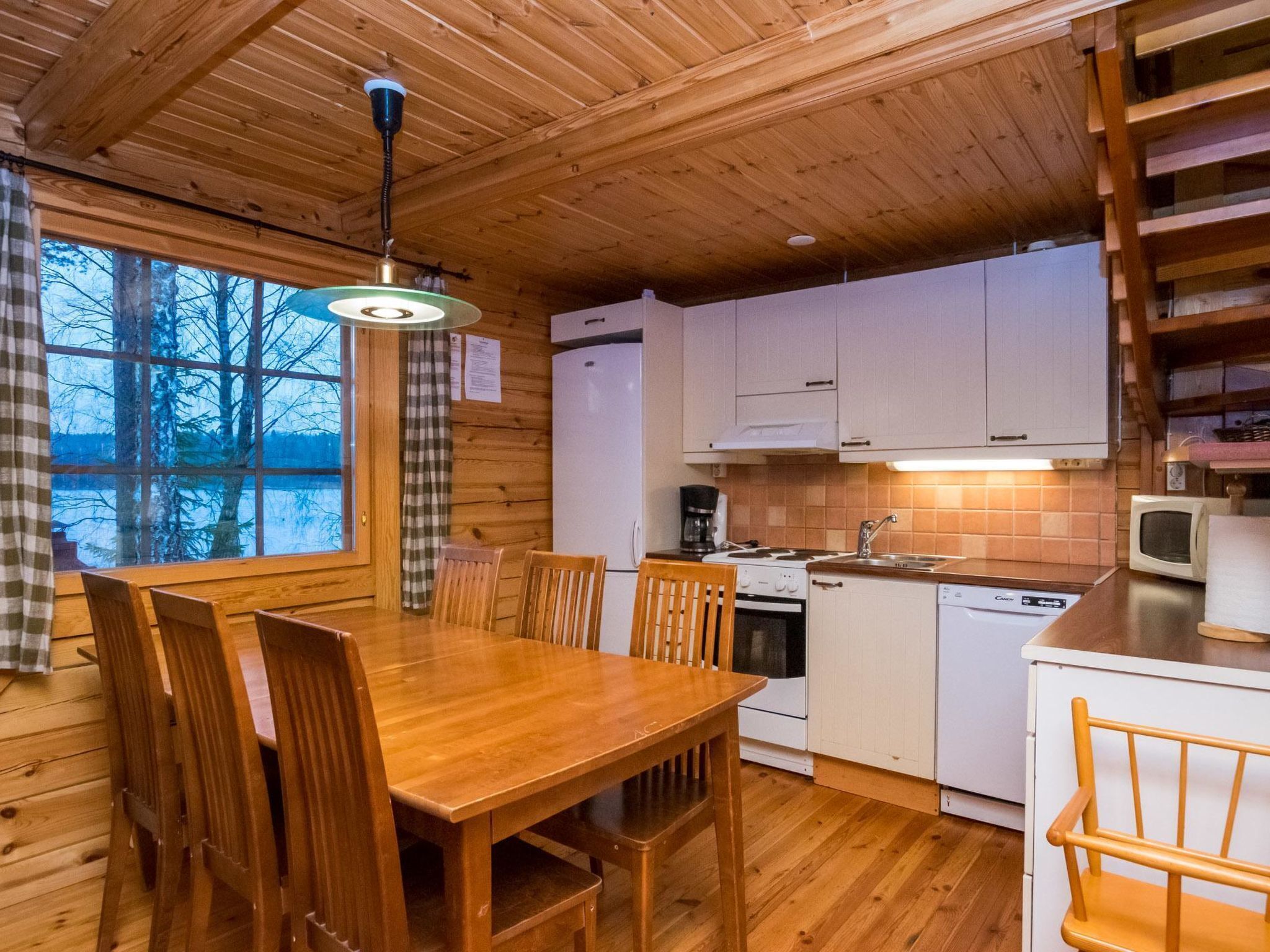 Fridge, microwave, dishwasher, cookware/dishes/utensils