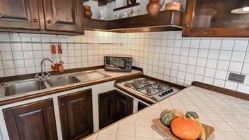 Køleskab, mikrobølgeovn, ovn, opvaskemaskine