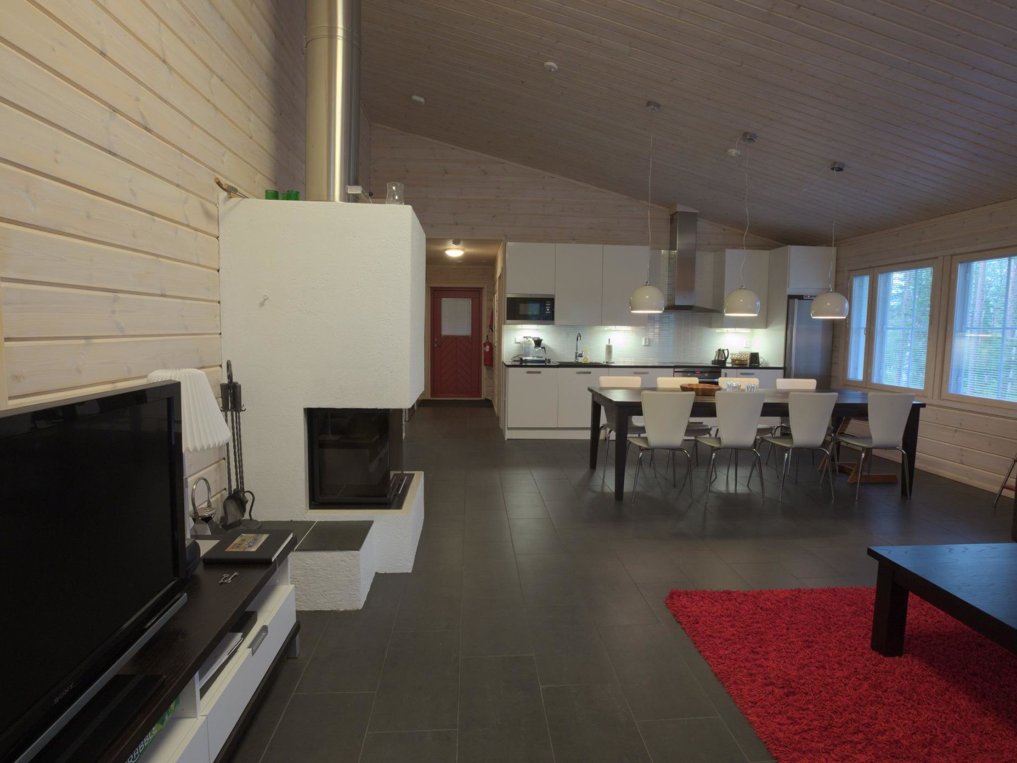 Jääkaappi, mikroaaltouuni, astianpesukone