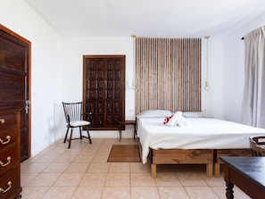 3 chambres, fer et planche Ă repasser, accĂšs Internet