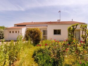 Exterior - Villa Les Cygnes by Interhome (Les Sables d'Olonne)