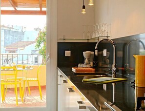 Refrigerador, horno, lavavajillas y tostadora 