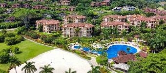 Casa Big Game, Private Pool, Concierge Service, access to the Beach Club!