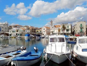 Marina