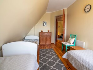 3 bedrooms, free Internet