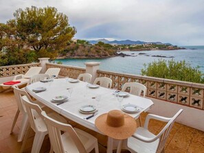 Outdoor dining - Villa Cassiopee by Interhome (Llançà)