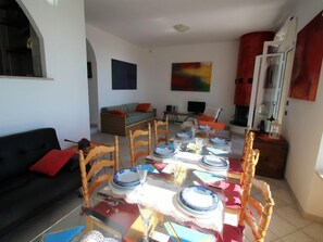 Televisión, chimenea