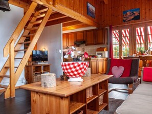 TV, fireplace, DVD player