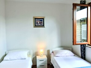 3 bedrooms, WiFi - Vacation home Marija by Interhome (Rovanjska)