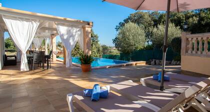 Can Bernat by Interhome