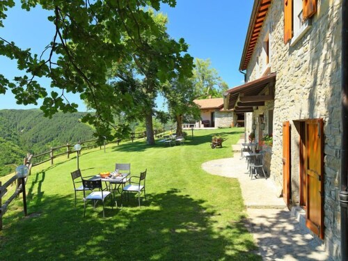 Piano Rosso 2 by Interhome