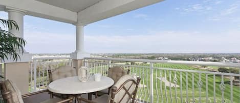 Villa (1 Bedroom) | Balcony