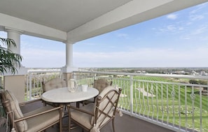 Villa (1 Bedroom) | Balkon