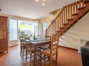 Dining - Penthievre by Interhome (Carnac)