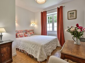 3 bedrooms, desk, free Internet - La Colinoise by Interhome (Montignac-Lascaux)